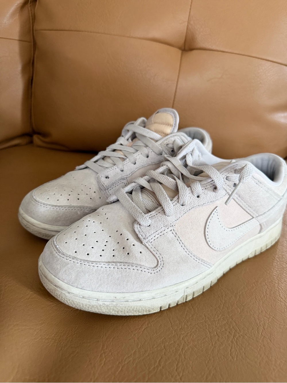 Men’s suede Nike dunks